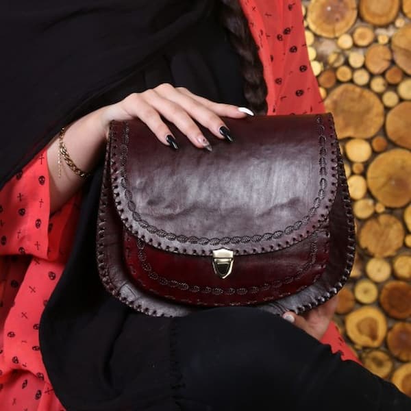تصویر 3 از قیمت کیف چرم سنتی زنانه با کیفیت ارزان + خرید عمده